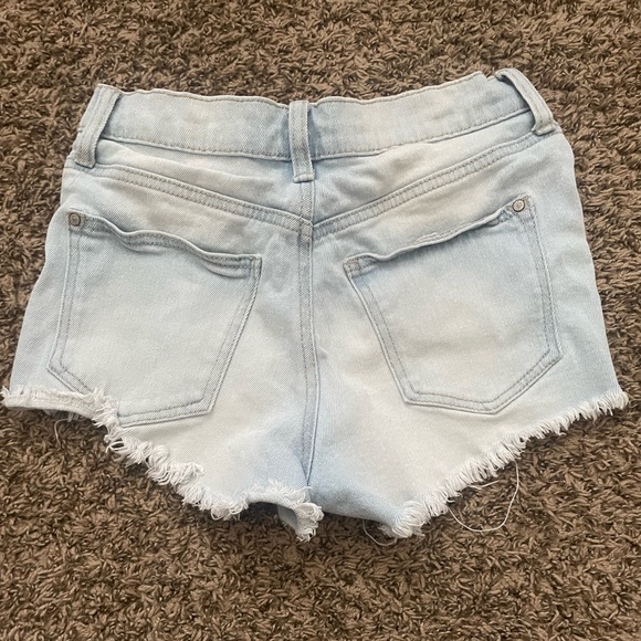 Mid-rise Jean Shorts - Picture 2 of 3